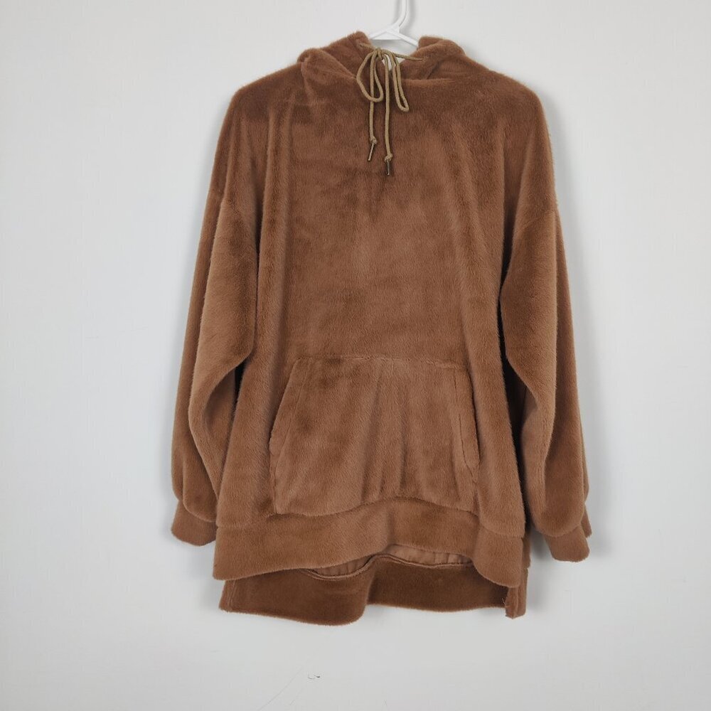 One Spo Women's Teddy Sweatshirt Hoodie in Camel Size Oversized Medium Gorpcore